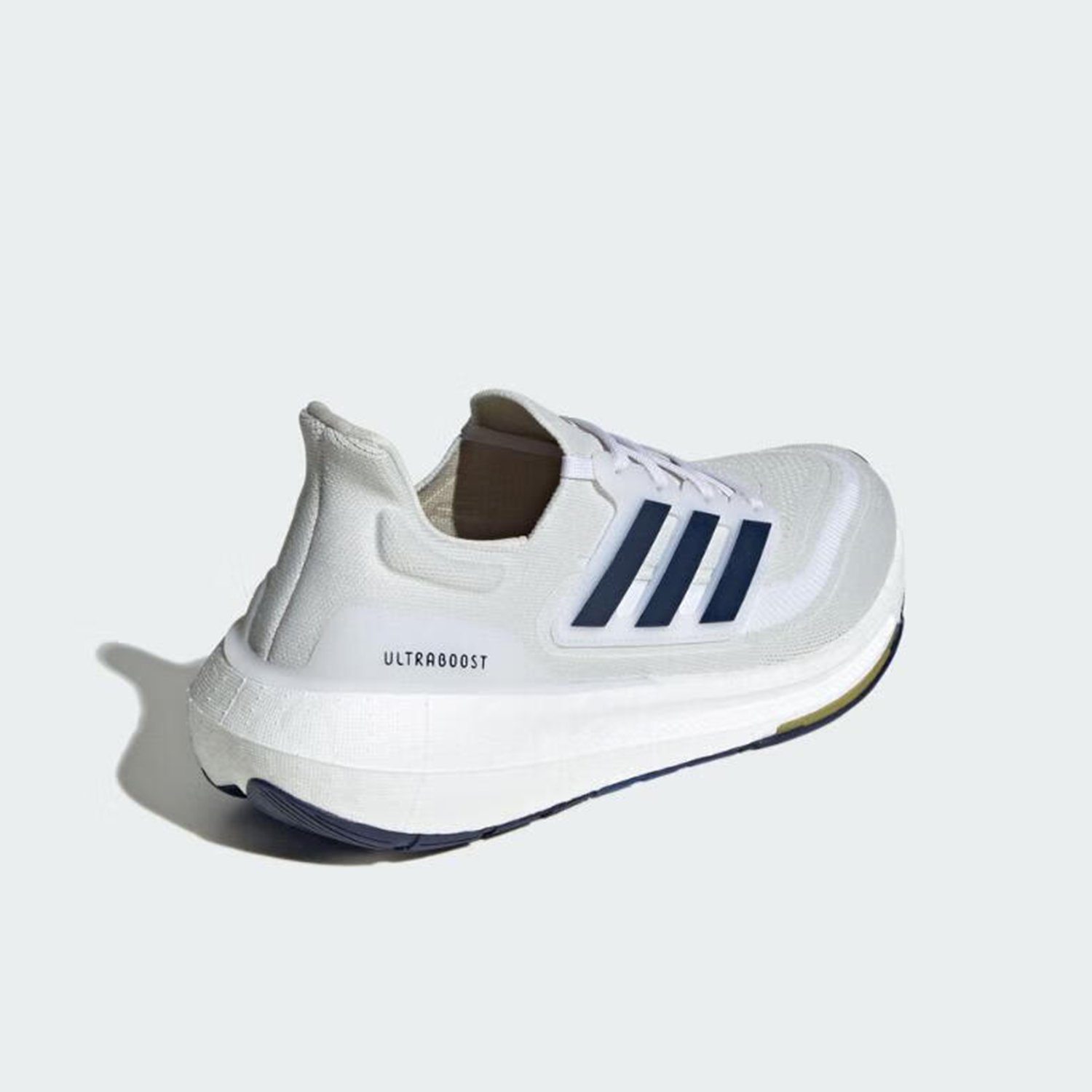 Adidas genuine ULTRABOOST LIGH - đánh giá và giá Adidas Shoes Ultraboost Light